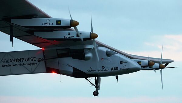 Самолет Solar Impulse 2 на солнечных батареях Самолет Solar Impulse 2 на солнечных батареях