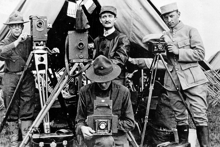 Американские и французские фотографы во время Первой мировой войны Американские и французские фотографы во время Первой мировой войны