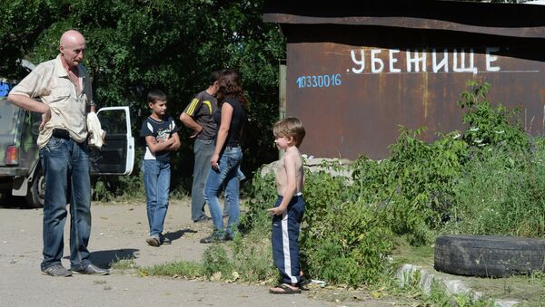 Вход в бомбоубежище в Горловке Донецкой области. Архивное фото Вход в бомбоубежище в Горловке Донецкой области. Архивное фото