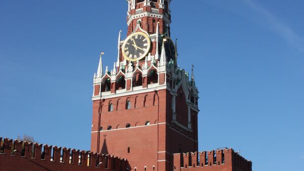 Спасская башня Московского кремля. Архивное фото Спасская башня Московского кремля. Архивное фото