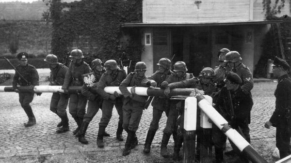 Немецкие солдаты на Германо-Польской границе, сентябрь 1939 Немецкие солдаты на Германо-Польской границе, сентябрь 1939