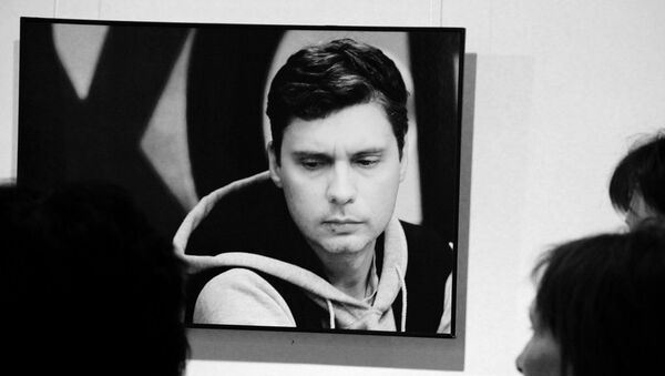 Фотокорреспондент МИА Россия сегодня” Андрей Стенин Фотокорреспондент МИА Россия сегодня” Андрей Стенин