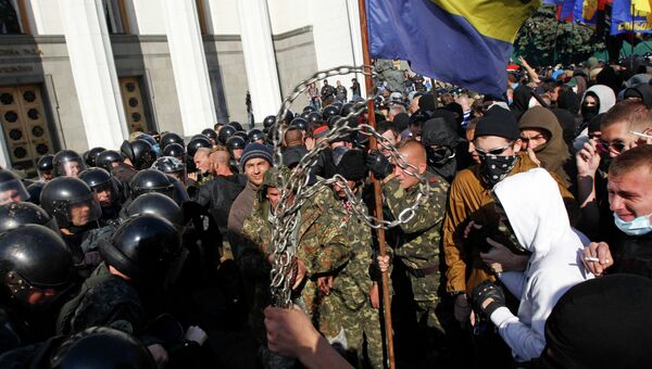 Столкновения у Верховной рады Украины в Киеве Столкновения у Верховной рады Украины в Киеве