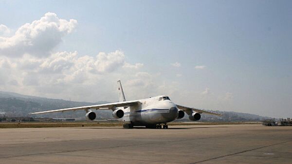 Самолет российской авиакомпании Волга-Днепр Ан-124, в пятницу принужденный к посадке в аэропорту Мумбаи за нарушение правил транзита через Индию, получил нужные разрешение и вылетел Самолет российской авиакомпании Волга-Днепр Ан-124, в пятницу принужденный к посадке в аэропорту Мумбаи за нарушение правил транзита через Индию, получил нужные разрешение и вылетел
