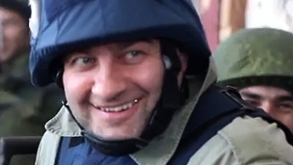 Актер Михаил Пореченков посетил позиции ополченцев в аэропорту Донецка Актер Михаил Пореченков посетил позиции ополченцев в аэропорту Донецка