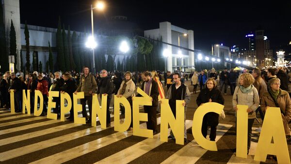 Митинг в поддержку независимости Каталонии в Барселоне. Архивное фото Митинг в поддержку независимости Каталонии в Барселоне. Архивное фото