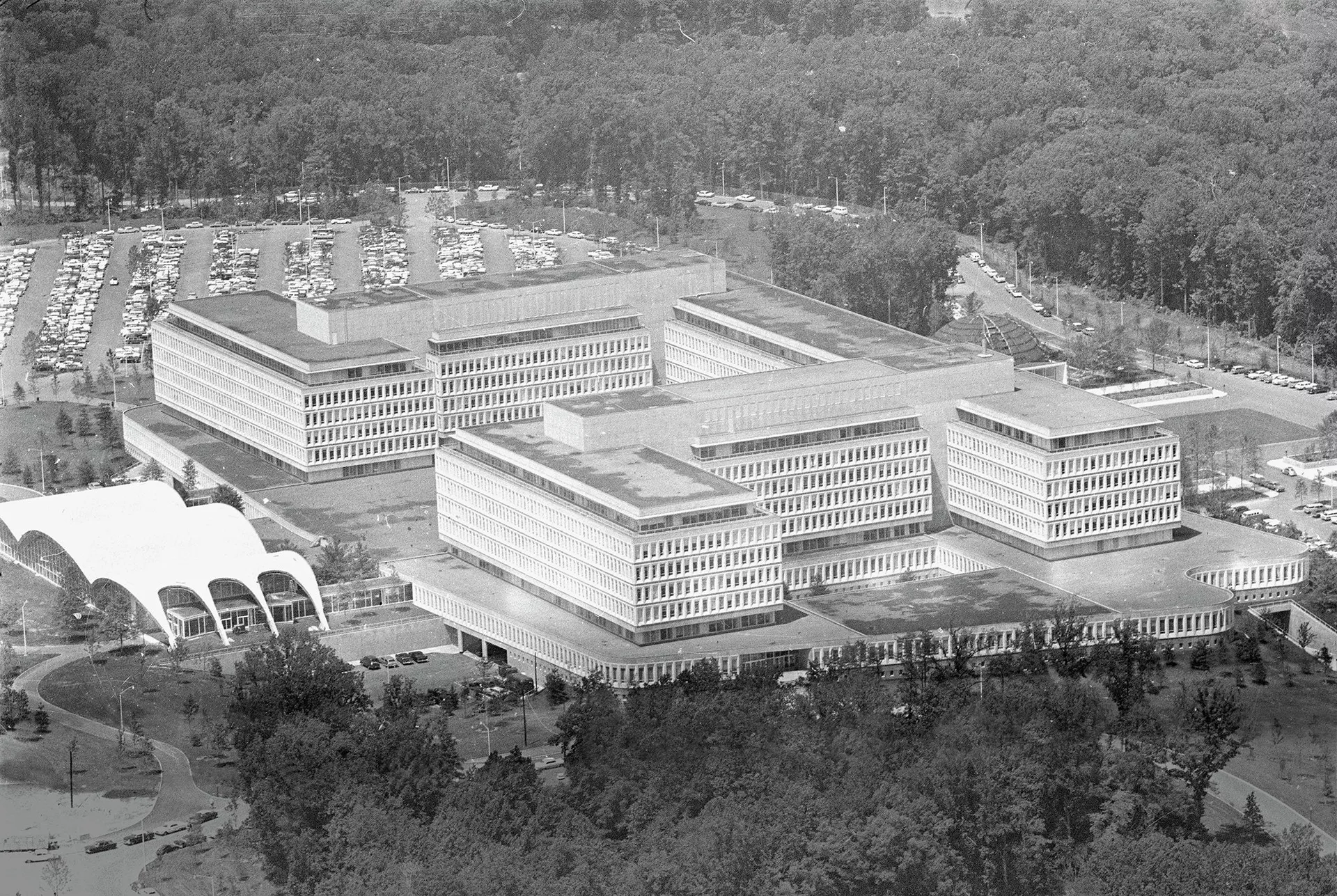 Вид на штаб-квартиру ЦРУ, США. 1962 год Вид на штаб-квартиру ЦРУ, США. 1962 год - РИА Новости, 1920, 29.04.2021