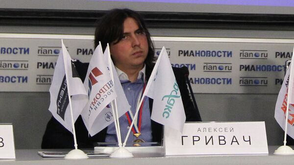 Заместитель генерального директора по газовым проблемам Фонда национальной энергетической безопасности Алексей Гривач (в центре) Заместитель генерального директора по газовым проблемам Фонда национальной энергетической безопасности Алексей Гривач (в центре)