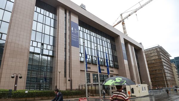 Здание Совета Евросоюза в Брюсселе. Архивное фото. Здание Совета Евросоюза в Брюсселе. Архивное фото.