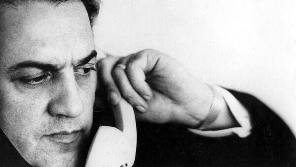 Итальянский кинорежиссер Федерико Феллини Итальянский кинорежиссер Федерико Феллини
