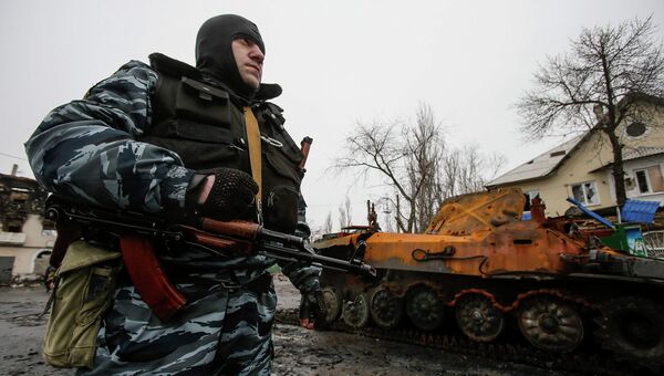 Боец ополчения ДНР. Углегорск, Украина Боец ополчения ДНР. Углегорск, Украина