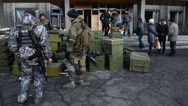 Ополченцы Донецкой народной республики. Архивное фото Ополченцы Донецкой народной республики. Архивное фото