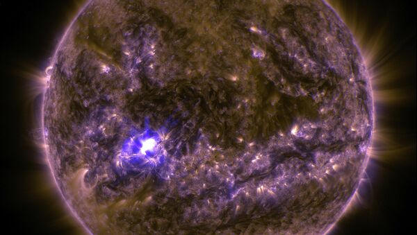 Вспышка на Солнце, снимок с солнечной обсерватории SDO Вспышка на Солнце, снимок с солнечной обсерватории SDO