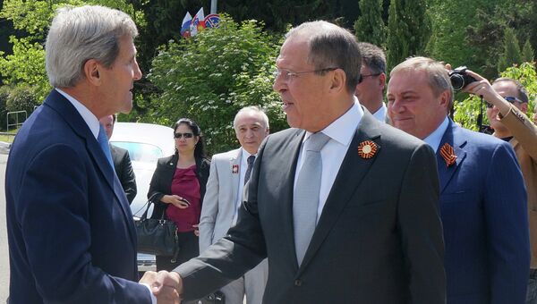 Встреча главы МИД РФ С. Лаврова и госсекретаря США Дж.Керри в Сочи Встреча главы МИД РФ С. Лаврова и госсекретаря США Дж.Керри в Сочи