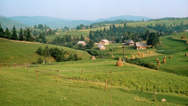 Вид на закарпатское село Вид на закарпатское село