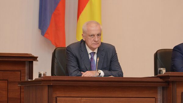Глава Республики Северная Осетия — Алания Тамерлан Агузаров. Архивное фото Глава Республики Северная Осетия — Алания Тамерлан Агузаров. Архивное фото