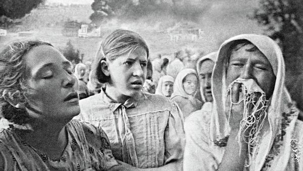Великая Отечественная война 1941-1945 гг. 23 июня 1941 года в Киеве. Район Грушки Великая Отечественная война 1941-1945 гг. 23 июня 1941 года в Киеве. Район Грушки