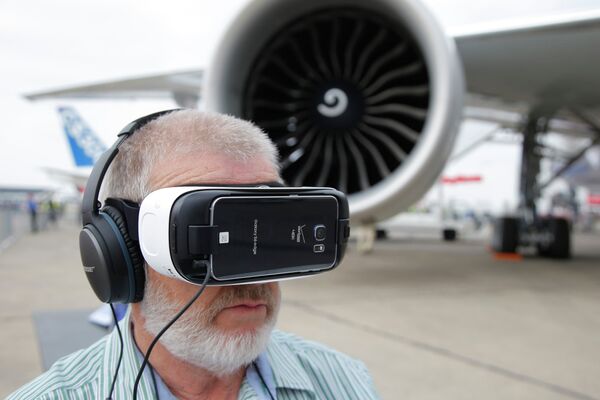 Международный авиакосмический салон Paris Air Show 2015 в Ле-Бурже Международный авиакосмический салон Paris Air Show 2015 в Ле-Бурже