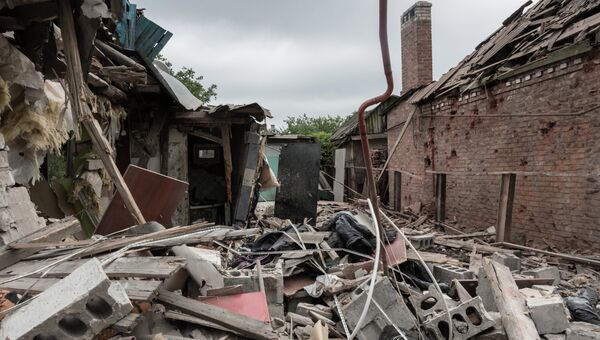 Последствия обстрела Горловки в Донецкой области. Архивное фото Последствия обстрела Горловки в Донецкой области. Архивное фото