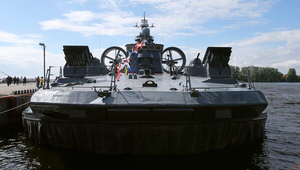 Десантный корабль на воздушной подушке Евгений Кочешков, архивное фото Десантный корабль на воздушной подушке Евгений Кочешков, архивное фото
