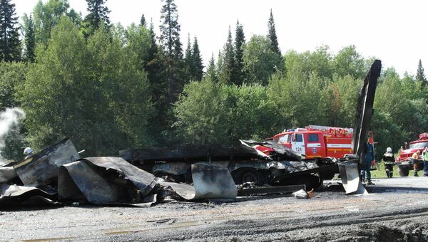На месте ДТП с участием рейсового автобуса в Козульском районе Красноярского края. 22 июля 2015 На месте ДТП с участием рейсового автобуса в Козульском районе Красноярского края. 22 июля 2015
