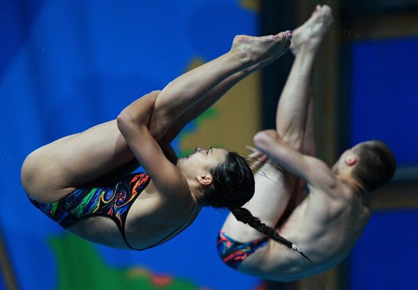 Чемпионат мира FINA 2015. Синхронные прыжки в воду. Смешанные дуэты. Трамплин 3 м. Финал Чемпионат мира FINA 2015. Синхронные прыжки в воду. Смешанные дуэты. Трамплин 3 м. Финал