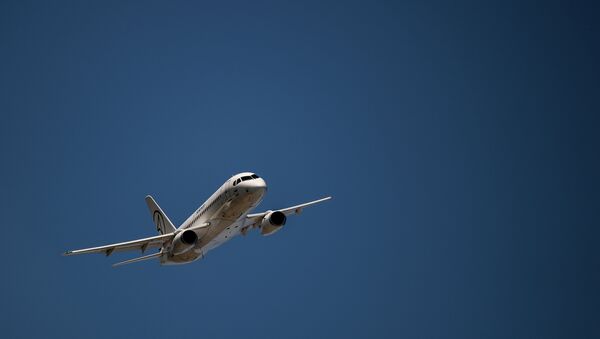 Самолет Sukhoy Superjet 100. Архивное фото Самолет Sukhoy Superjet 100. Архивное фото