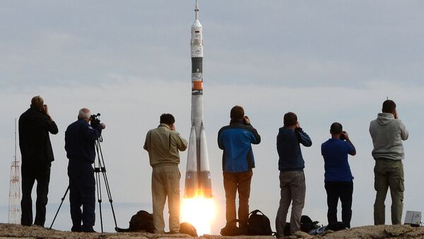 Старт космического корабля Союз ТМА-18М с экипажем 45/46-й длительной экспедиции на МКС с космодрома Байконур Старт космического корабля Союз ТМА-18М с экипажем 45/46-й длительной экспедиции на МКС с космодрома Байконур