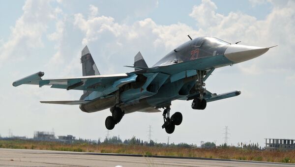 Российский истребитель-бомбардировщик Су-34 в Сирии. Архивное фото Российский истребитель-бомбардировщик Су-34 в Сирии. Архивное фото