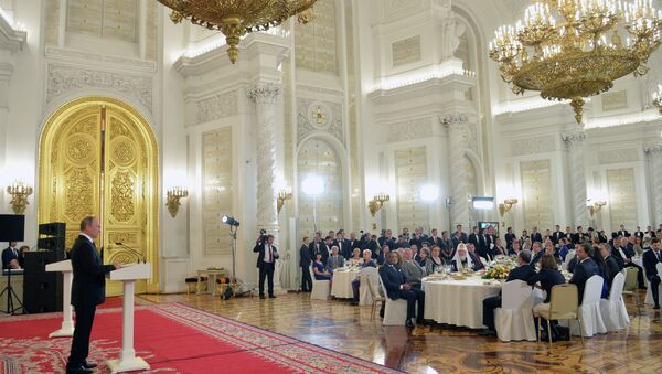 Президент РФ Владимир Путин вручил государственные награды России иностранным гражданам Президент РФ Владимир Путин вручил государственные награды России иностранным гражданам