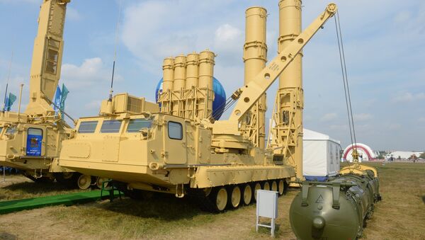 Пускозаряжающая установка ПЗУ 9А84МЭ из состава ЗРС Антей-2500. Архивное фото Пускозаряжающая установка ПЗУ 9А84МЭ из состава ЗРС Антей-2500. Архивное фото