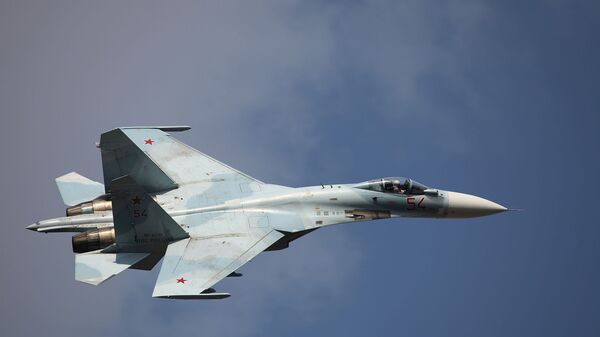 Многоцелевой истребитель Су-27СМ3. Архивное фото Многоцелевой истребитель Су-27СМ3. Архивное фото