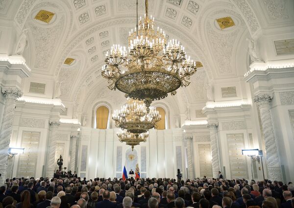 Обращение президента РФ Владимира Путина с ежегодным посланием к Федеральному Собранию Обращение президента РФ Владимира Путина с ежегодным посланием к Федеральному Собранию