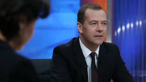 Интервью премьер-министра РФ Д.Медведева пяти российским телеканалам Интервью премьер-министра РФ Д.Медведева пяти российским телеканалам