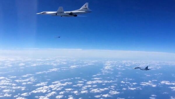 Боевые вылеты Дальней авиации ВВС РФ по объектам террористов в Сирии. Архивное фото Боевые вылеты Дальней авиации ВВС РФ по объектам террористов в Сирии. Архивное фото