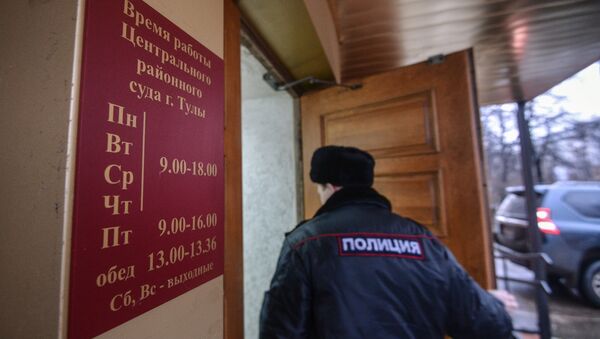 Заседание суда по делу об усыновлении обгоревшего в тульском роддоме мальчика. Архивное фото Заседание суда по делу об усыновлении обгоревшего в тульском роддоме мальчика. Архивное фото