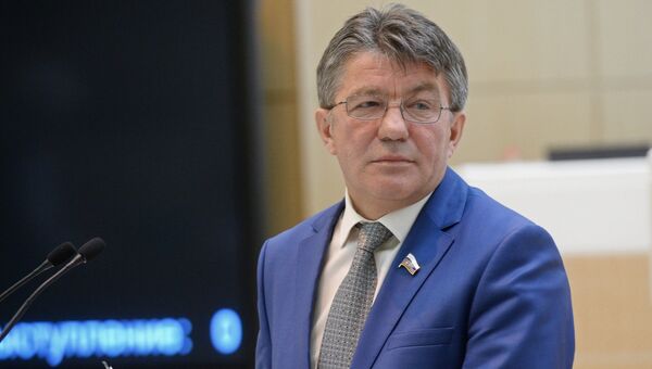 Председатель Комитета Совета Федерации по обороне и безопасности Виктор Озеров. Архивное фото Председатель Комитета Совета Федерации по обороне и безопасности Виктор Озеров. Архивное фото