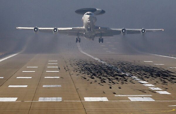 Самолет Boeing E-3 Sentry AWACS Самолет Boeing E-3 Sentry AWACS
