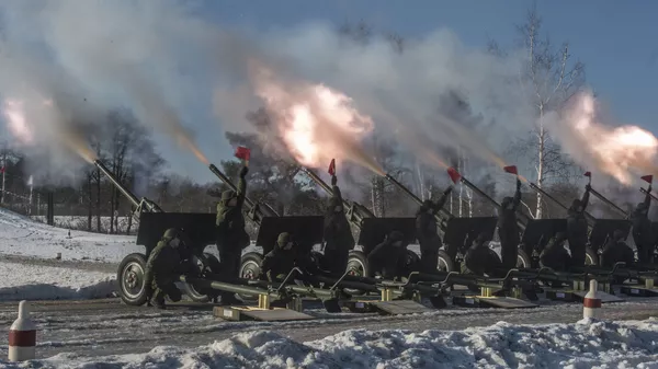 Тренировка военнослужащих 449-го отдельного салютного дивизиона ЗВО