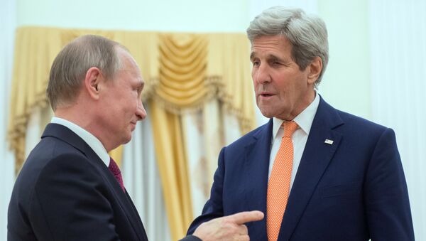 Президент России Владимир Путин и государственный секретарь США Джон Керри во время встречи в Москве. 24 марта 2016 Президент России Владимир Путин и государственный секретарь США Джон Керри во время встречи в Москве. 24 марта 2016
