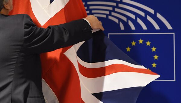 Флаг Великобритании в здании Европарламента в Брюсселе Флаг Великобритании в здании Европарламента в Брюсселе