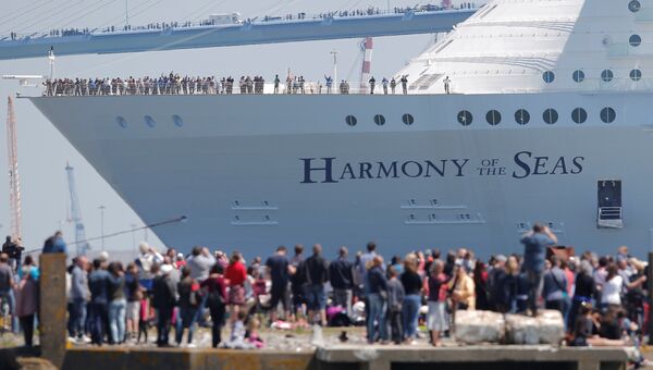 Самый большой круизный лайнер в мире — Harmony of the seas Самый большой круизный лайнер в мире — Harmony of the seas