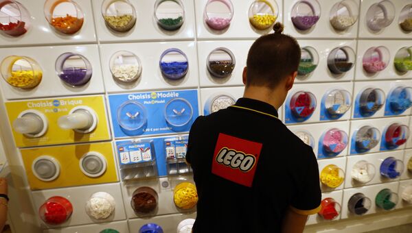 Магазин Lego. Архивное фото Магазин Lego. Архивное фото