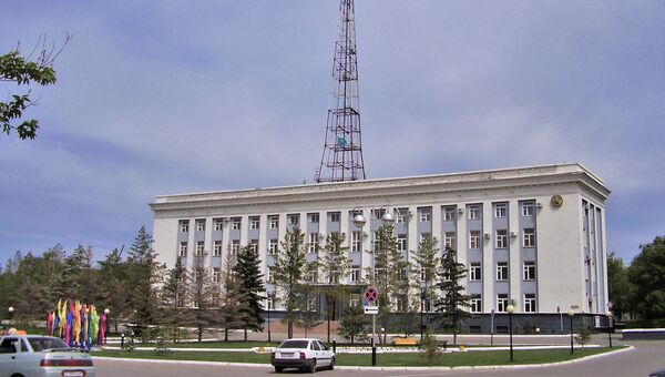 Здание городской администрации в Актобе, Казахстан. Архивное фото Здание городской администрации в Актобе, Казахстан. Архивное фото