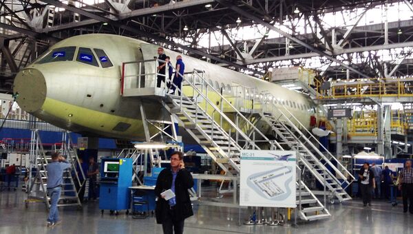 Российский лайнер МС-21 Российский лайнер МС-21