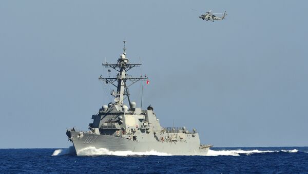 Американский эсминец Gravely в Средиземном море Американский эсминец Gravely в Средиземном море