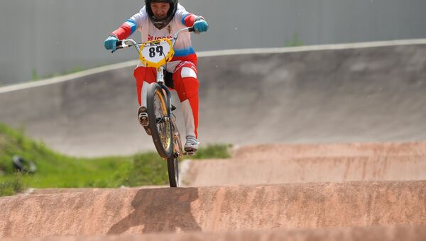 Спортсменка сборной России по велоспорту в дисциплине BMX Ярослава Бондаренко во время тренировки. Архивное фото Спортсменка сборной России по велоспорту в дисциплине BMX Ярослава Бондаренко во время тренировки. Архивное фото