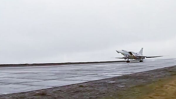 Боевой вылет дальних бомбардировщиков Ту-22М3. Архивное фото Боевой вылет дальних бомбардировщиков Ту-22М3. Архивное фото