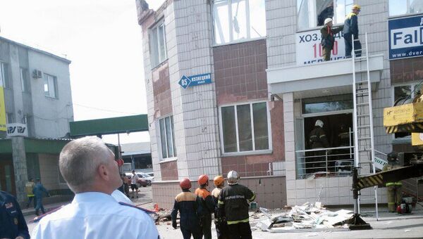 Обрушение крыши в здании в Кемерово Обрушение крыши в здании в Кемерово