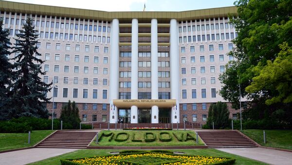 Здание парламента Молдавии в Кишиневе Здание парламента Молдавии в Кишиневе